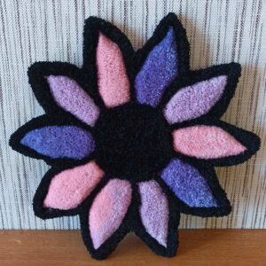 Ozdoba Kwiatek - fiolet - tufting