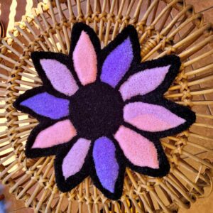 Dywan Kwiatek - fiolet - tufting