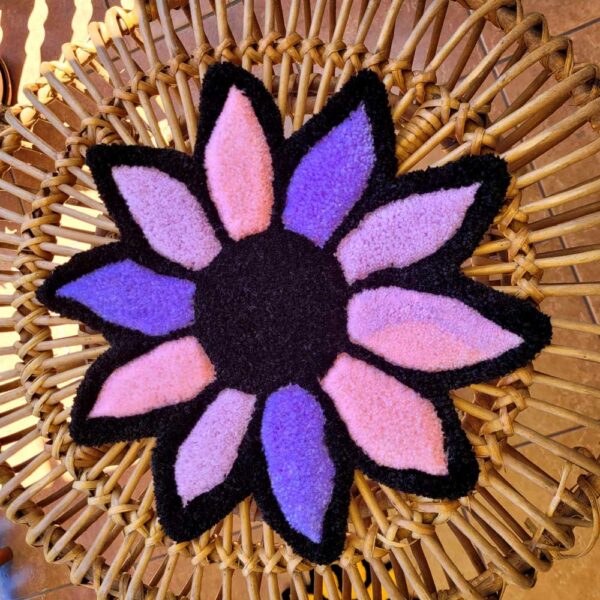 Dywan Kwiatek - fiolet - tufting