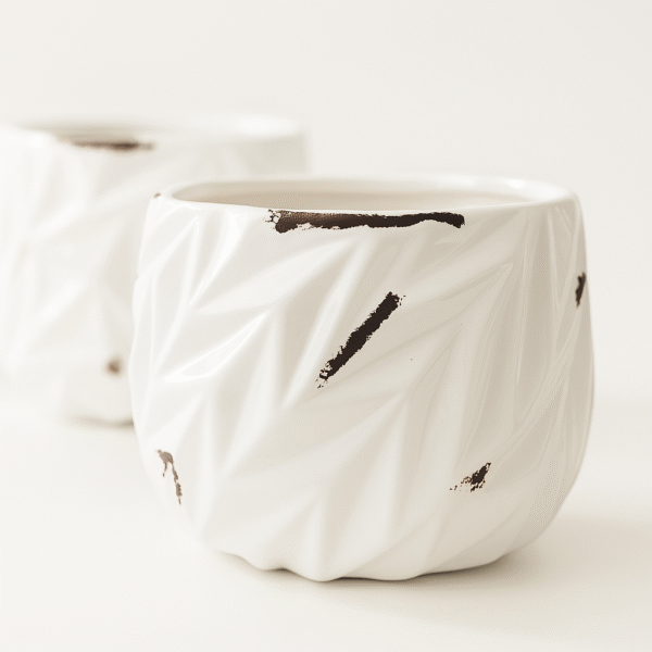 Osłonka ceramiczna na doniczkę Ø 12cm. Osłonka ceramiczna na doniczkę Ø 12cm.